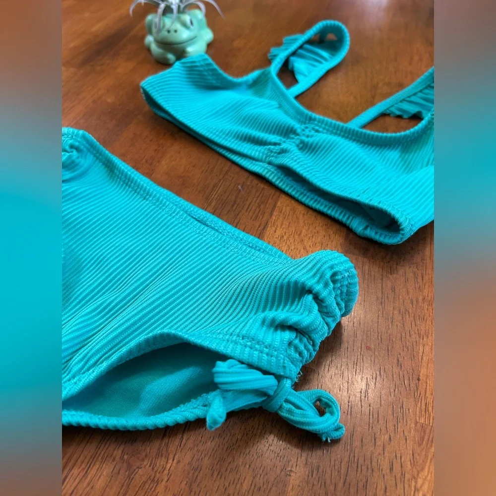 NWOT Ribbed Ruffle 2-Piece Bathing Suit Girl XS(4-5) Little Mermaid Green Bikini